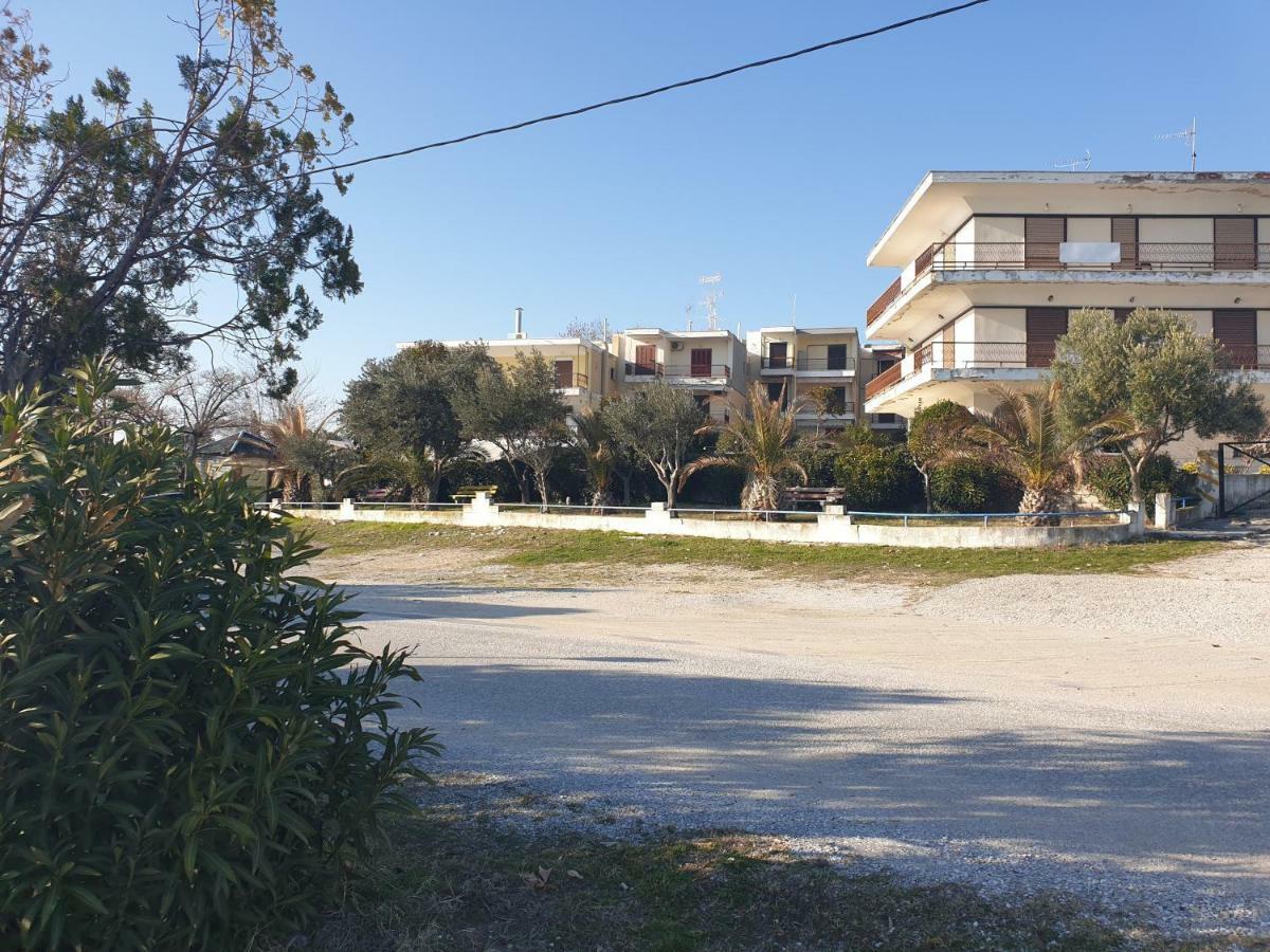 Kariani Beach Apartment エクステリア 写真