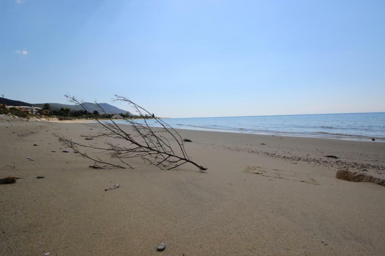 Kariani Beach Apartment エクステリア 写真