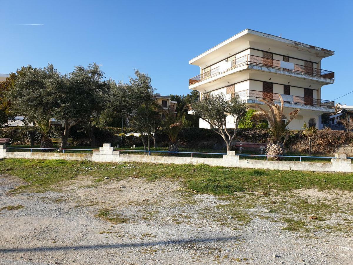 Kariani Beach Apartment エクステリア 写真